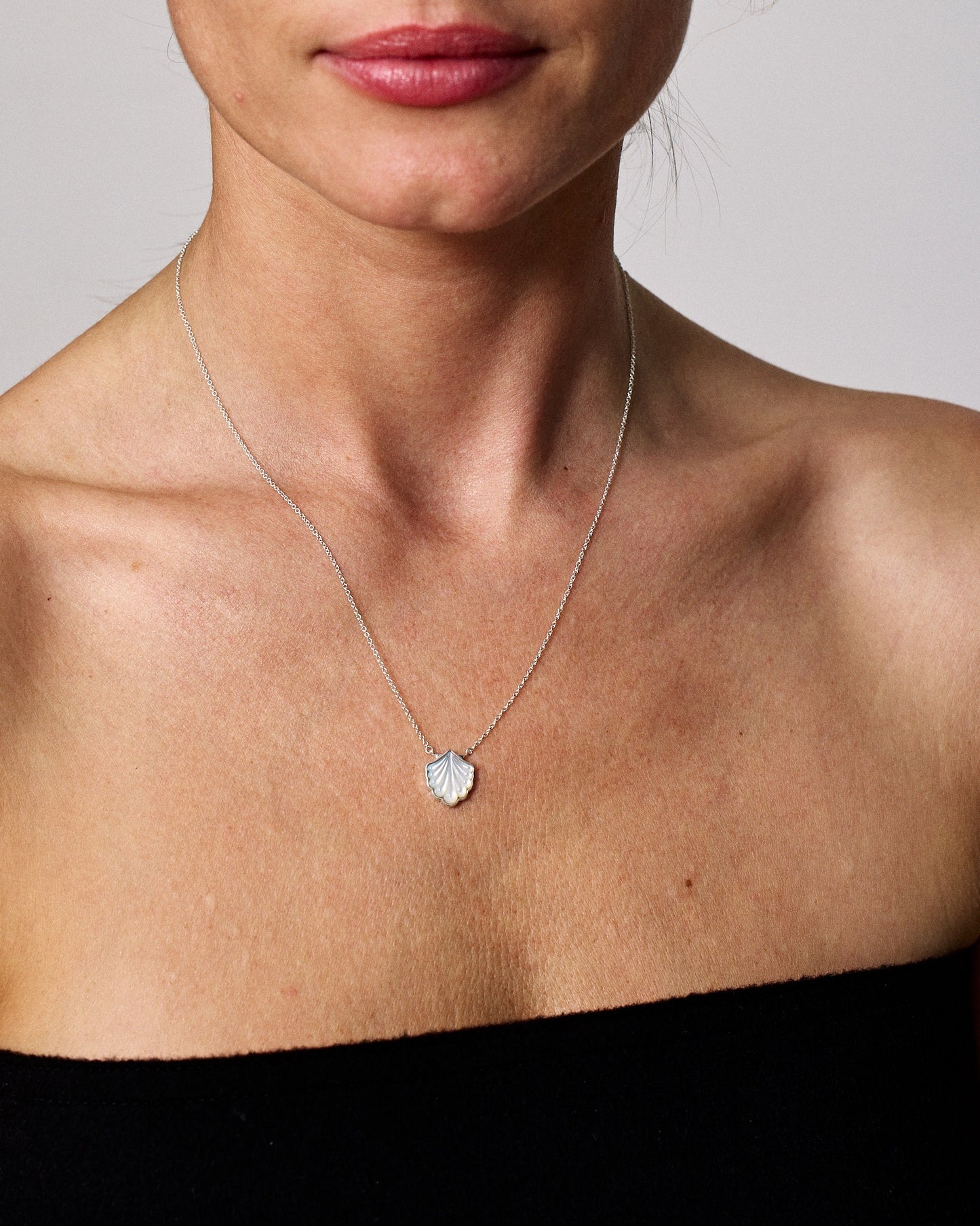 Shell Pendant in Sterling Silver