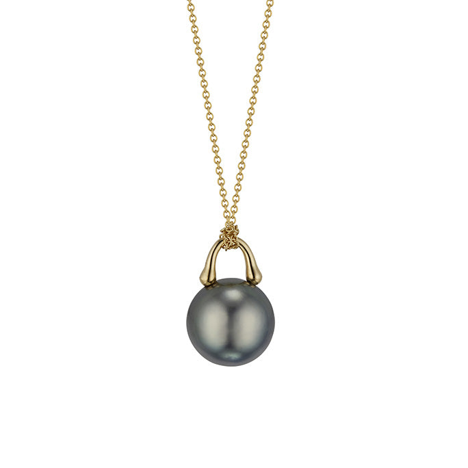 Roseate TreasureLock pendant featuring an 10mm Tahitian cultured pearl set in 18K yellow gold. A modern heirloom designed to showcase the exceptional beauty of a single Tahitian pearl.
