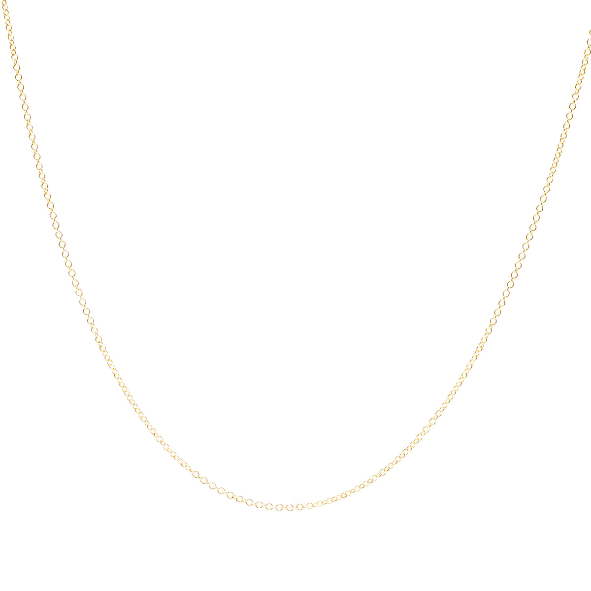 Close detail of the links on Roseate's adjustable cable chain necklace in 18k yellow gold